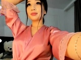 Japanese babe going solo