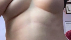 Amateur Webcam Babes Going Solo