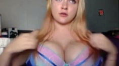 Big Boobs Angeldust on Webcam Shows Her Natural Assets