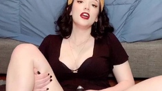 Big boob brunette masturbates on webcam