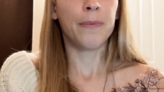 amateur blonde solo webcam