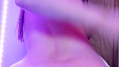 Solo booty assed babe pussy fingering masturbation in hi def