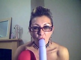 Mature Woman Masturbates on Webcam