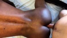 Big Black Guy Takes Bareback Pounding From Tall White Guy