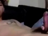 asian twink jerking off on bed on cam (1'12'')